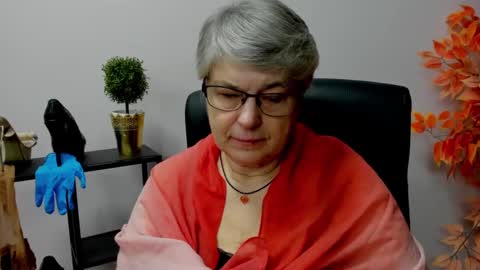 Snapshot of iris_xdesire chatting on 02-10-25, 07:15 I R I S online show from 02-10-25, 07:15