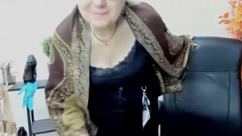 Snapshot of iris_xdesire chatting on 02-12-25, 08:16 I R I S online show from 02-12-25, 08:16