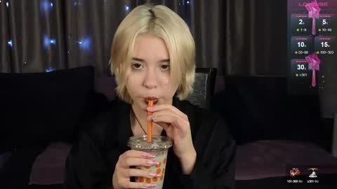 Snapshot of irisbarrington chatting on 12-12-24, 08:21 Iris Day Maya night online show from 12-12-24, 08:21