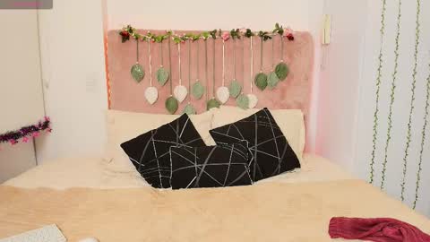 Iris Rosse online show from 02-19-26, 02:18