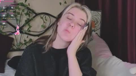 I am Cutie Iris3 online show from 12-04-25, 09:29