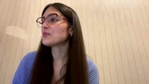 irisss31 online show from 01-28-25, 06:17