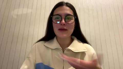 irisss31 online show from 02-22-25, 07:14