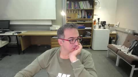 Snapshot of ironchrome chatting on 10-28-25, 07:12 IronChrome online show from 10-28-25, 07:12