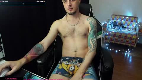 Snapshot of is_yours chatting on 03-09-25, 04:27 Joel online show from 03-09-25, 04:27