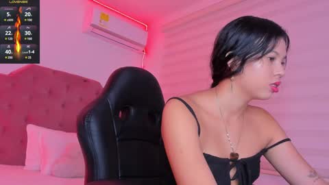 Snapshot of isa__cute chatting on 01-11-25, 04:27 ISA online show from 01-11-25, 04:27