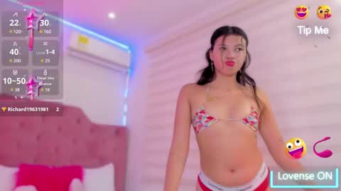 Snapshot of isa__cute chatting on 02-13-25, 05:58 ISA online show from 02-13-25, 05:58