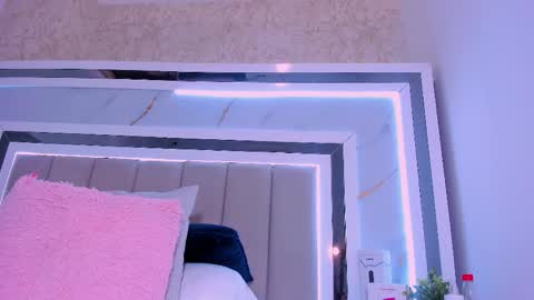 Snapshot of isa_blue1 chatting on 02-25-26, 06:06 ISA online show from 02-25-26, 06:06