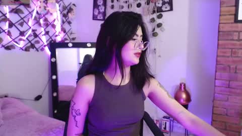 isabela online show from 10-08-25, 03:26