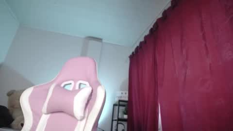 Isabella  online show from 11-15-25, 10:56