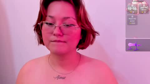 Snapshot of isa_grey_ chatting on 10-03-25, 03:53 Isa online show from 10-03-25, 03:53