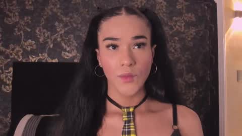 Isa  online show from 03-06-25, 01:03