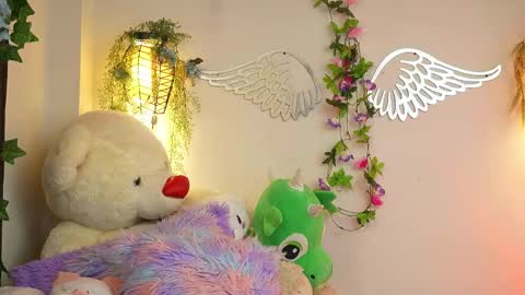 Snapshot of isa_nixon chatting on 10-18-25, 06:08 Isabella online show from 10-18-25, 06:08