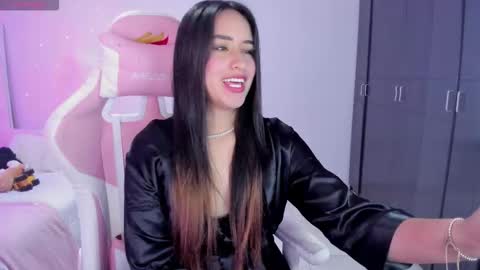 Snapshot of isaa_diamond chatting on 10-19-25, 04:29 isaa_diamond online show from 10-19-25, 04:29