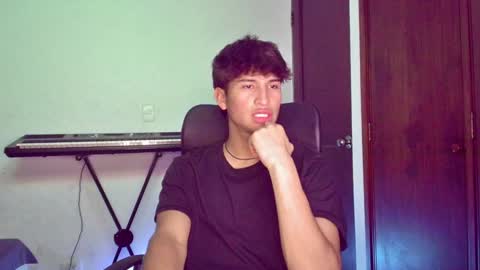 Snapshot of isaac__efx chatting on 12-26-24, 01:29 isaac online show from 12-26-24, 01:29