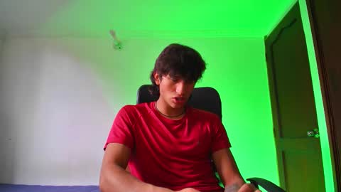 Snapshot of isaac__efx chatting on 09-26-25, 05:39 isaac online show from 09-26-25, 05:39