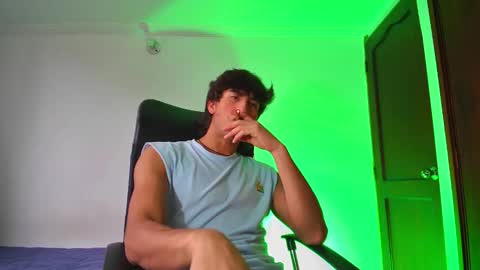 Snapshot of isaac__efx chatting on 09-29-25, 08:02 isaac online show from 09-29-25, 08:02