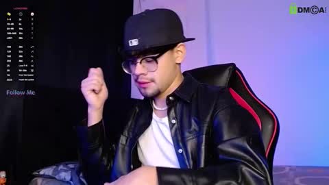 Isaac Saenz. online show from 11-01-25, 10:01