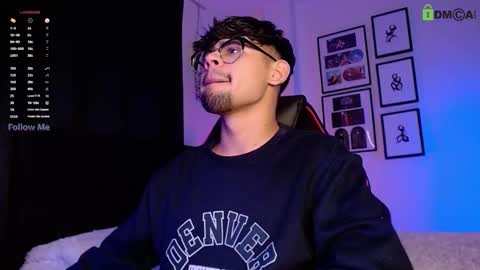 Isaac Saenz. online show from 11-27-25, 12:13