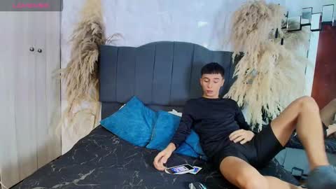 Isaac tan online show from 02-20-26, 04:31