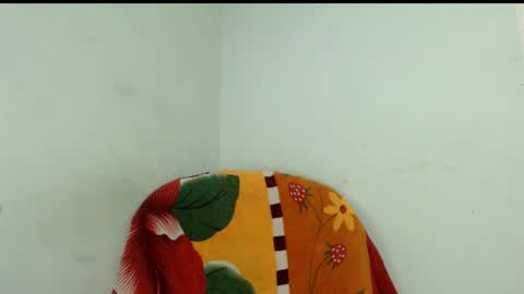 Snapshot of isaaclatino chatting on 06-06-26, 03:00 isaac online show from 06-06-26, 03:00