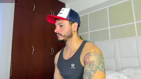 Snapshot of isaacs11 chatting on 07-26-26, 12:01 Isaac Surez online show from 07-26-26, 12:01