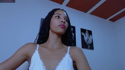 Snapshot of isabel_bailey chatting on 01-15-25, 01:23 isabel online show from 01-15-25, 01:23