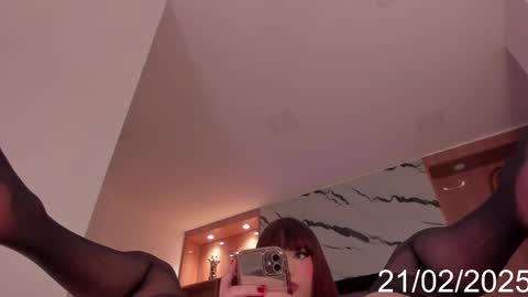 Isabel online show from 02-21-25, 09:02