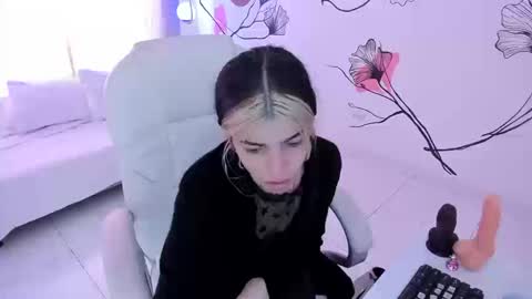 Snapshot of isabela_fiorelli chatting on 09-09-25, 02:16 isabela_fiorelli online show from 09-09-25, 02:16