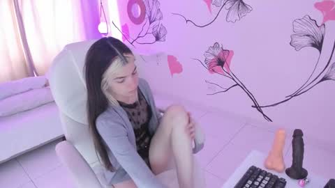 Snapshot of isabela_fiorelli chatting on 09-19-25, 01:23 isabela_fiorelli online show from 09-19-25, 01:23
