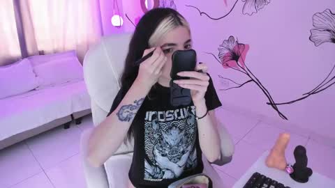 Snapshot of isabela_fiorelli chatting on 09-26-25, 01:26 isabela_fiorelli online show from 09-26-25, 01:26