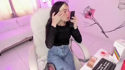 Snapshot of isabela_fiorelli chatting on 09-27-25, 05:18 isabela_fiorelli online show from 09-27-25, 05:18