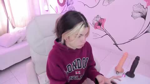 Snapshot of isabela_fiorelli chatting on 10-06-25, 01:08 isabela_fiorelli online show from 10-06-25, 01:08