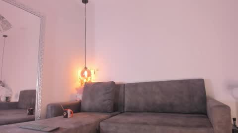 Isabela online show from 10-14-25, 12:06