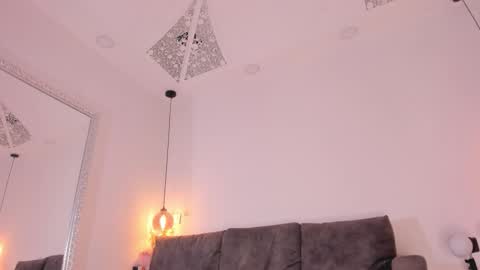 Isabela online show from 10-21-25, 12:06