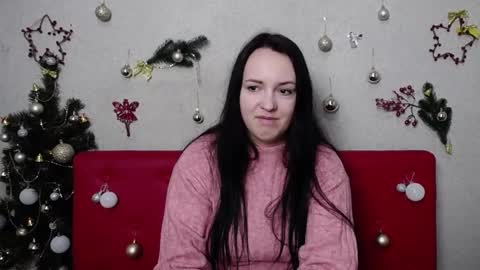 IsabelBlackberry online show from 12-26-24, 12:05