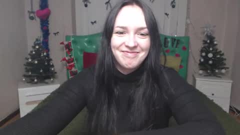 IsabelBlackberry online show from 12-19-25, 06:09