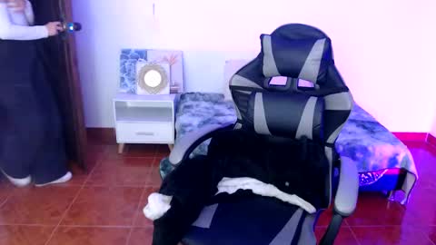 isabella__666 online show from 11-22-25, 04:22