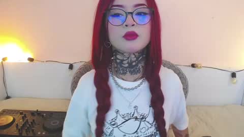 Snapshot of isabella__dark chatting on 12-04-24, 09:24    online show from 12-04-24, 09:24