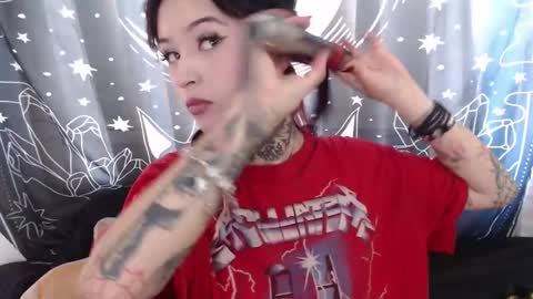 Snapshot of isabella__dark chatting on 01-24-25, 07:49    online show from 01-24-25, 07:49