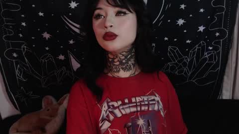 Snapshot of isabella__dark chatting on 01-24-25, 10:51    online show from 01-24-25, 10:51