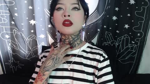 Snapshot of isabella__dark chatting on 01-31-25, 08:22    online show from 01-31-25, 08:22