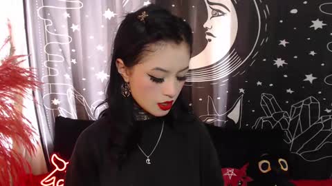 Snapshot of isabella__dark chatting on 02-19-25, 07:38    online show from 02-19-25, 07:38