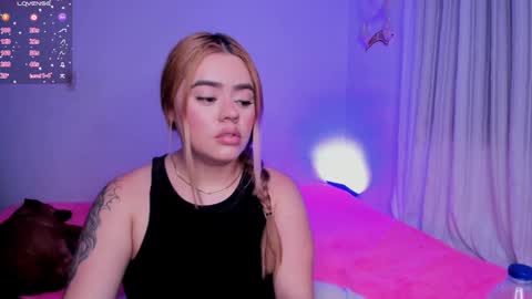 Isabella Arias online show from 01-02-25, 11:38