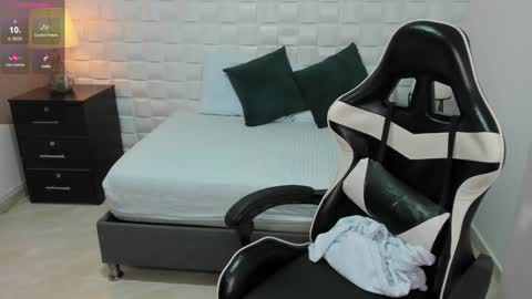 Snapshot of isabella_florez22 chatting on 12-03-24, 06:17 Isabel florez online show from 12-03-24, 06:17