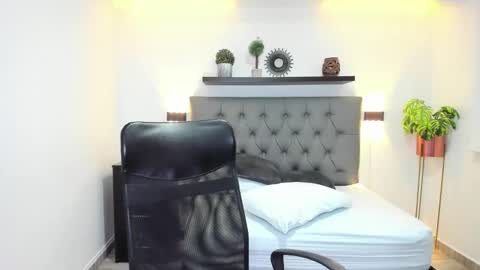 Snapshot of isabella_florez22 chatting on 01-15-25, 06:08 Isabel florez online show from 01-15-25, 06:08