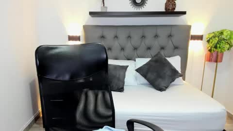 Snapshot of isabella_florez22 chatting on 02-26-25, 12:03 Isabel florez online show from 02-26-25, 12:03