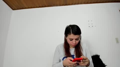 isabella_jaramillo online show from 11-13-25, 12:26
