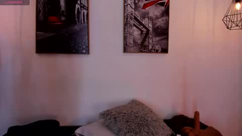  Isabel Lopez online show from 03-05-25, 12:00