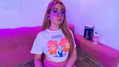 Isabella online show from 12-02-25, 01:33